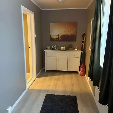 House On In Beautiful Surroundings Hennes